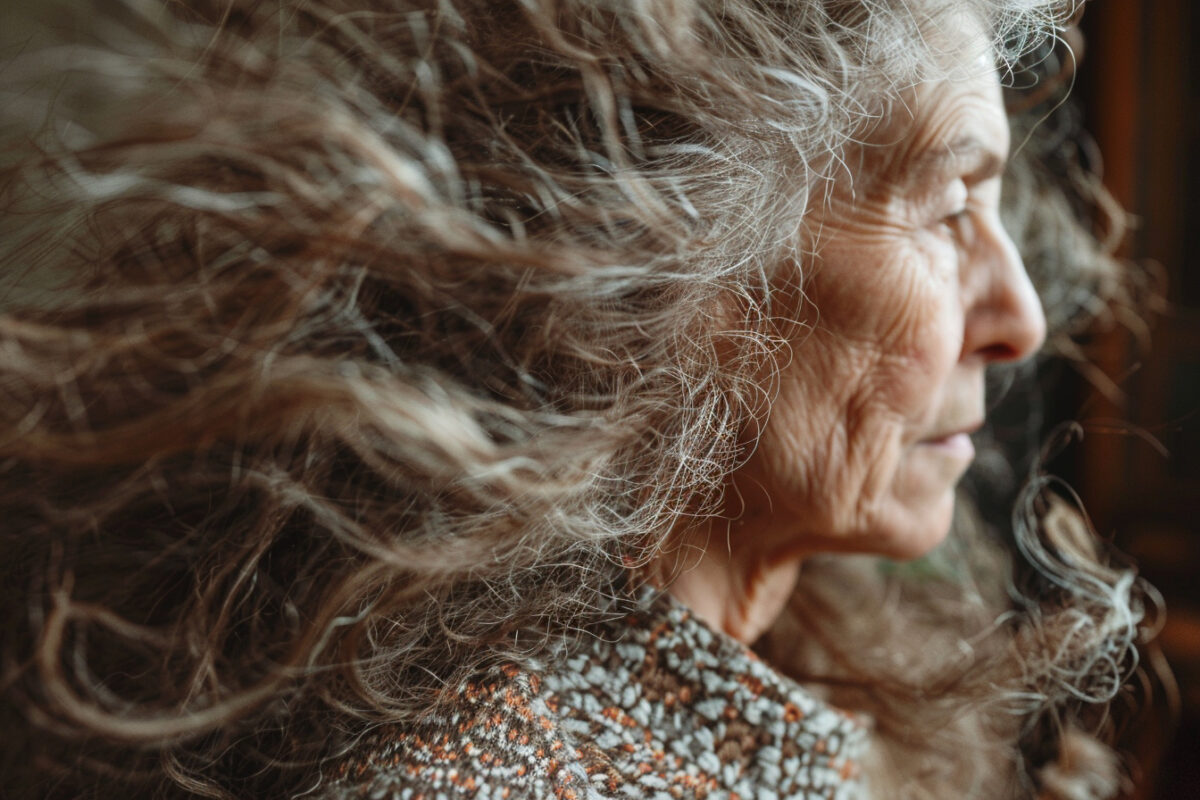 Quelle astuce de grand-mère pour revitaliser les cheveux secs ou abîmés ?